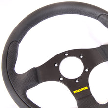 Cargar imagen en el visor de la galería, Momo Steering Wheel 300mm