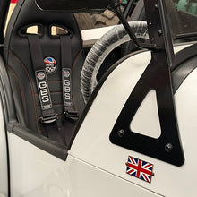 Cargar imagen en el visor de la galería, Enamel Classic Union Jack Badge
