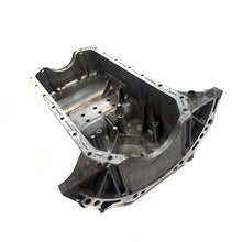 Charger l&#39;image dans la galerie, Mazda MX5 Shortened Sump Service
